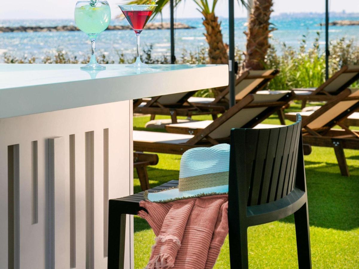 Mercure Larnaca Beach Resort Екстер'єр фото