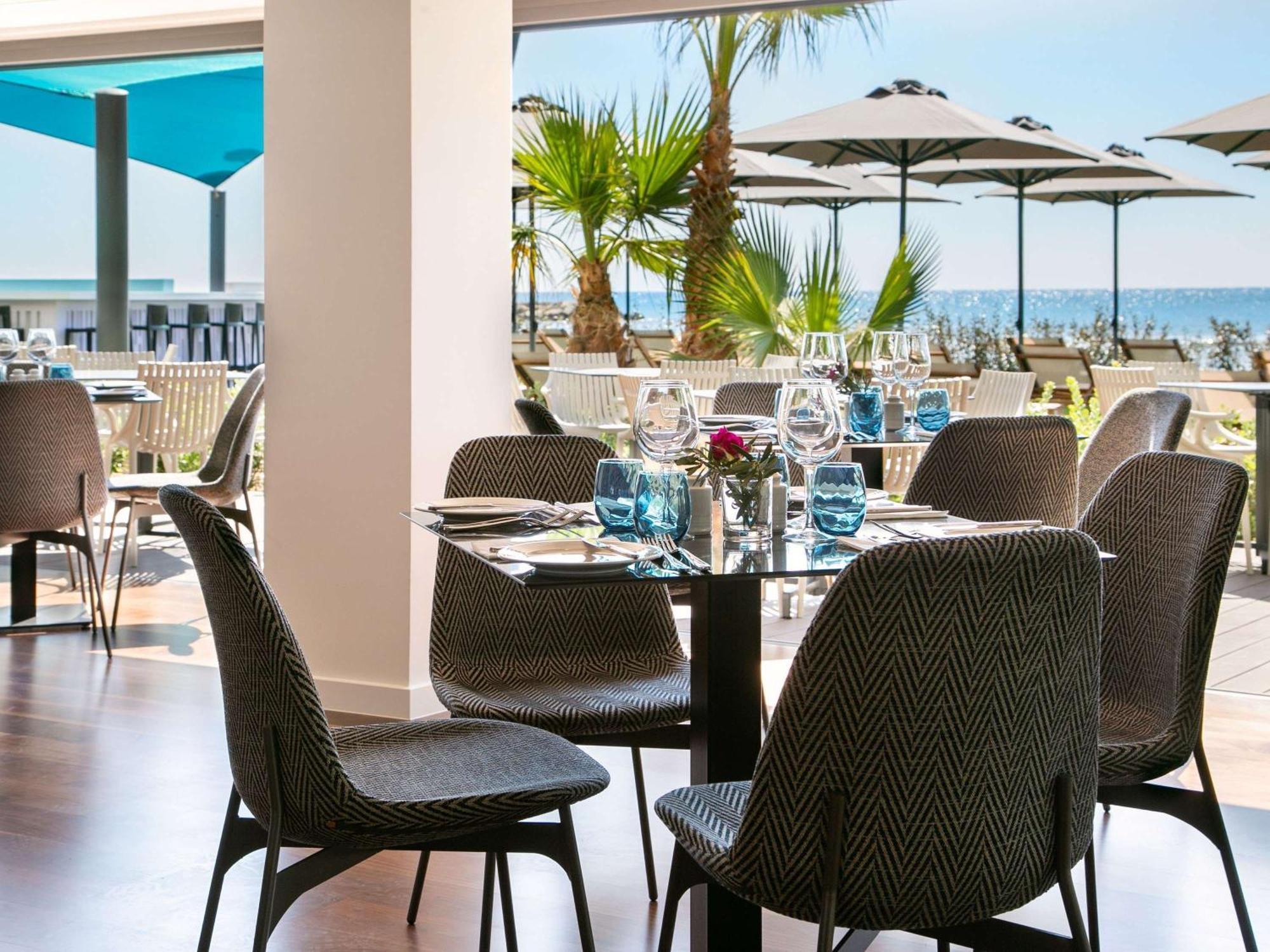 Mercure Larnaca Beach Resort Екстер'єр фото