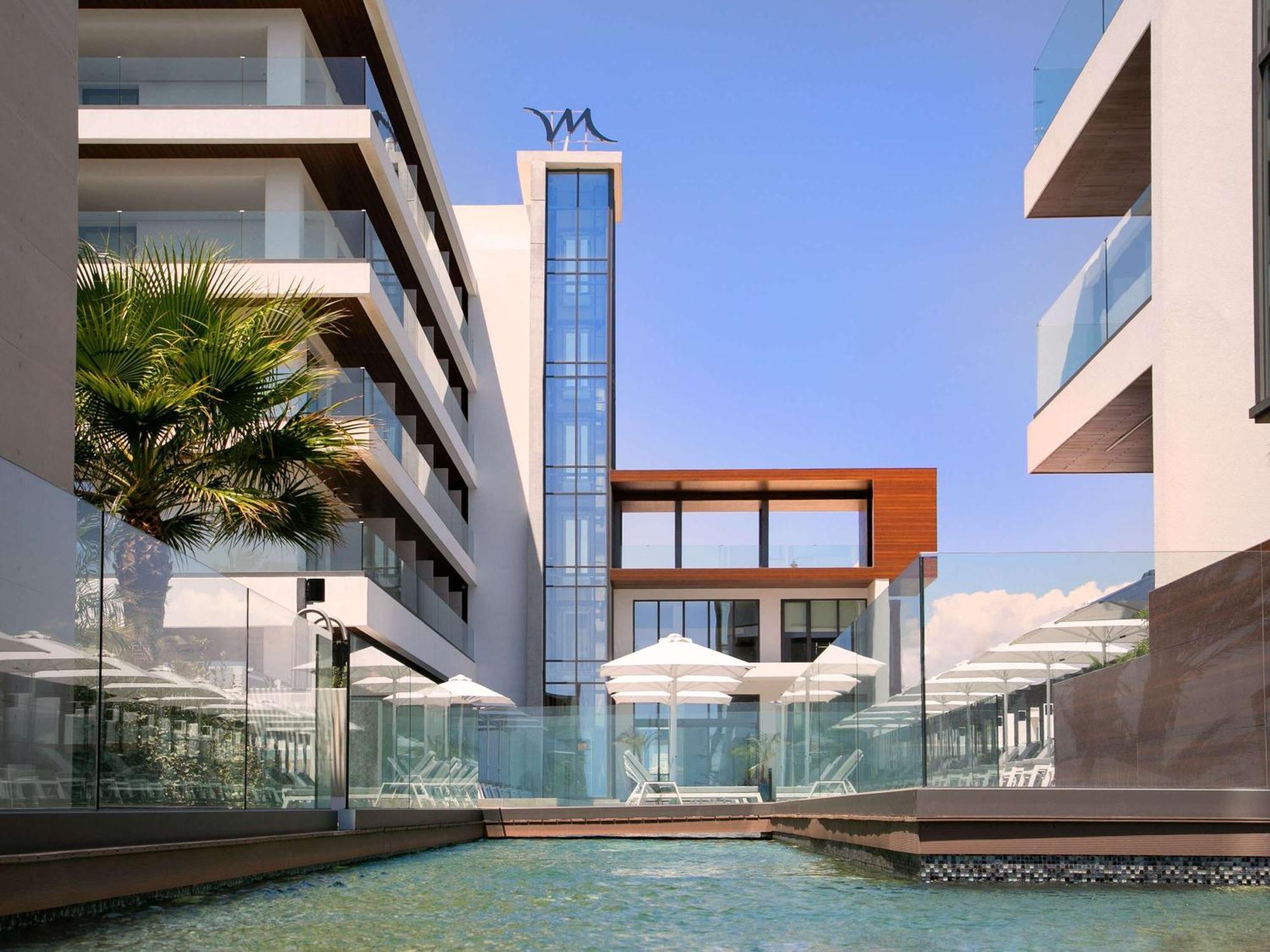 Mercure Larnaca Beach Resort Екстер'єр фото